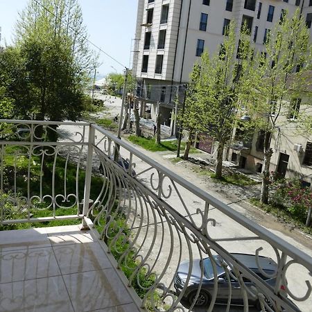 Apartments Na Beregu Sukhumi Bagian luar foto