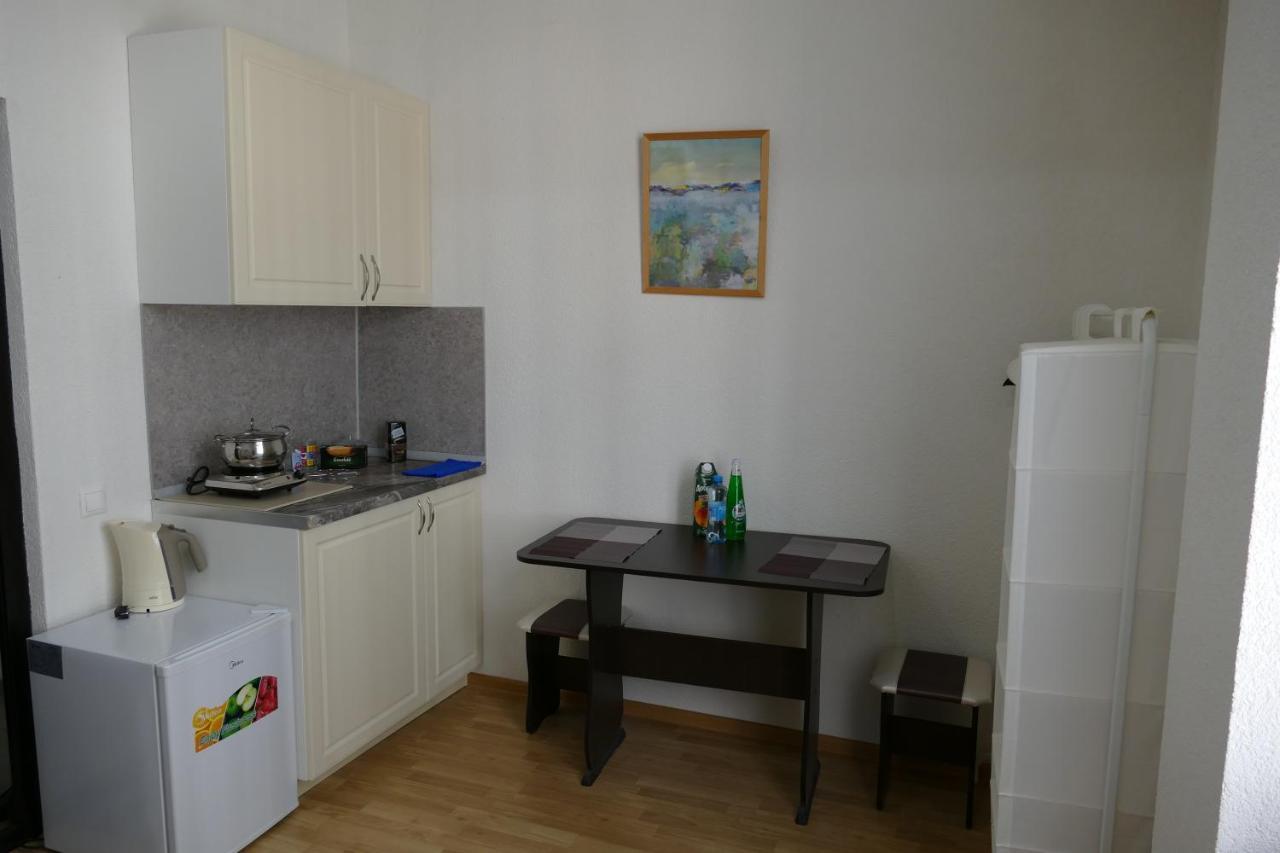 Apartments Na Beregu Sukhumi Bagian luar foto