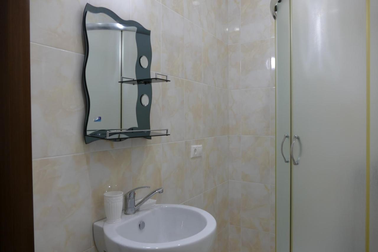 Apartments Na Beregu Sukhumi Bagian luar foto