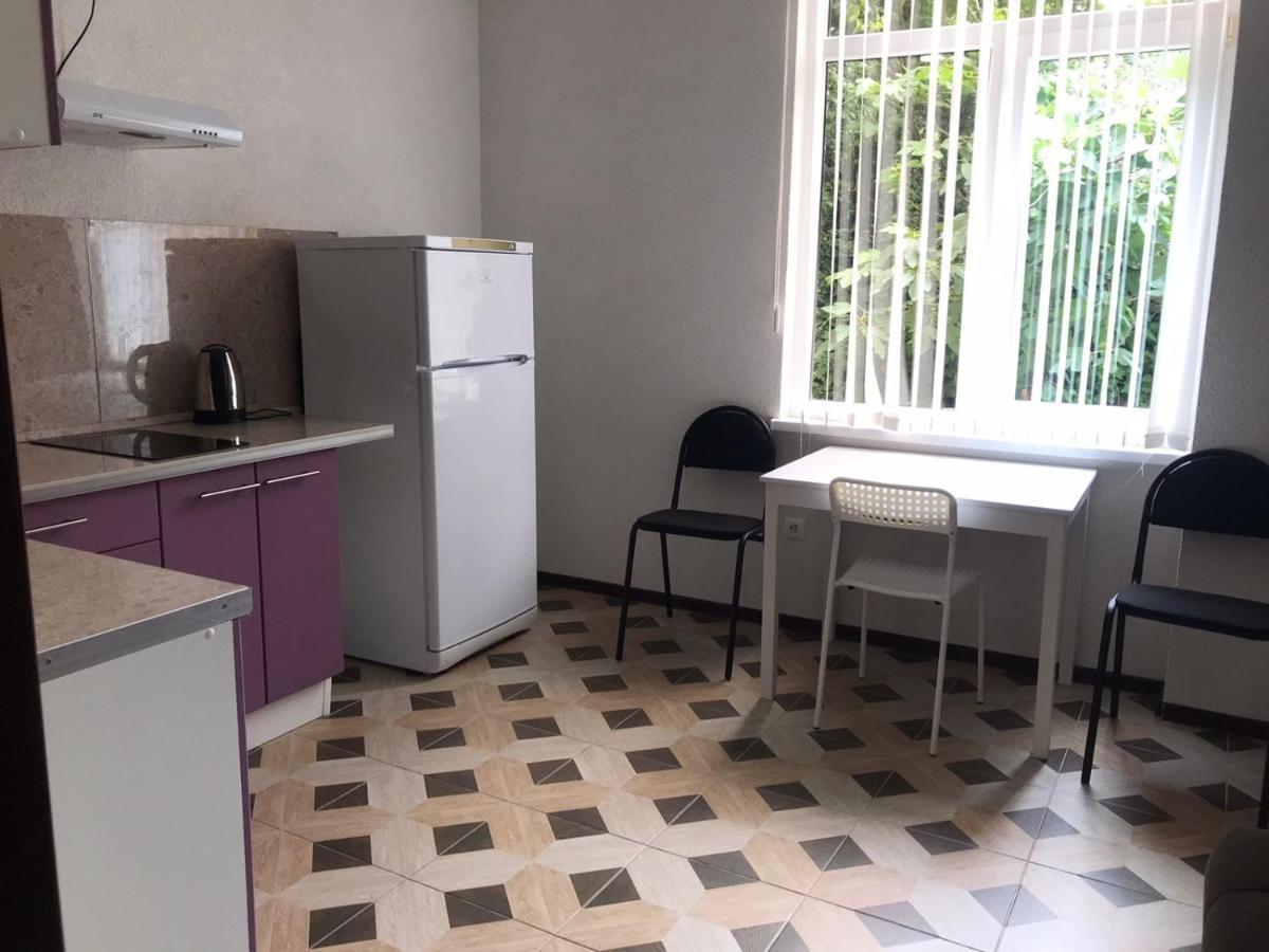 Apartments Na Beregu Sukhumi Bagian luar foto